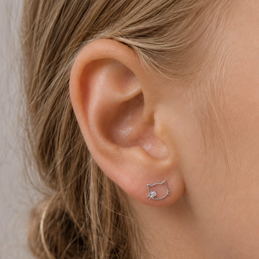 labret kolczyk hello kitty